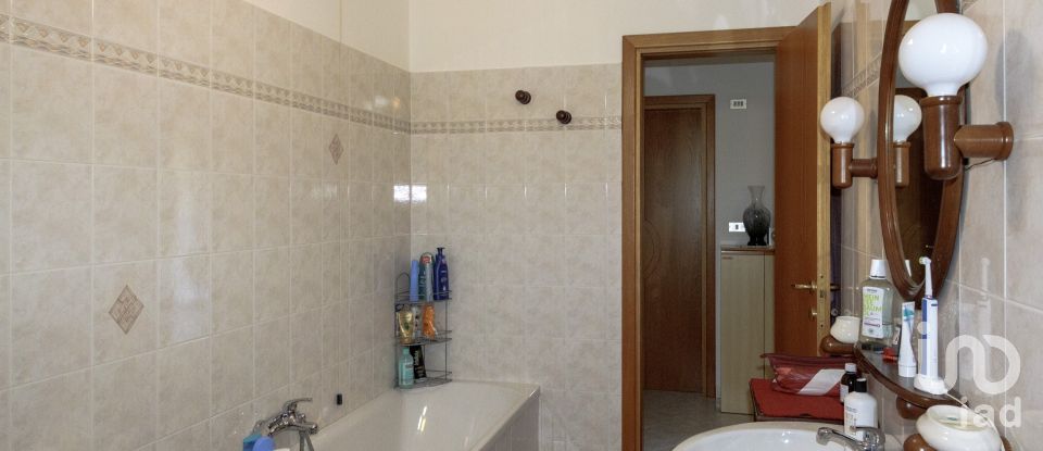 Casa indipendente 8 locali di 127 m² in Mosciano Sant'Angelo (64023)