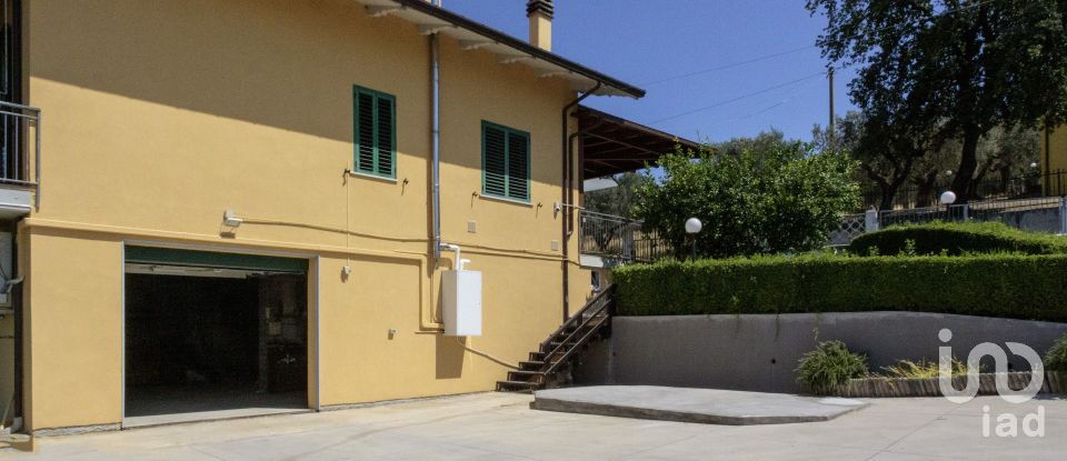 Casa indipendente 8 locali di 127 m² in Mosciano Sant'Angelo (64023)