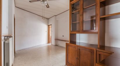 Three-room apartment of 117 m² in Roma (00171)