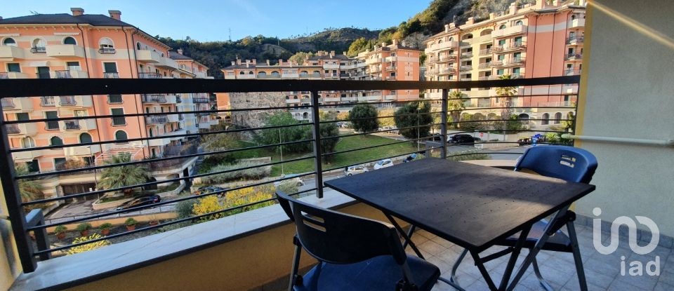 Two-room apartment of 50 m² in Cogoleto (16016)