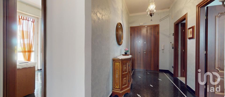 Three-room apartment of 115 m² in Genova (16155)