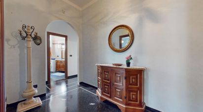 Three-room apartment of 115 m² in Genova (16155)