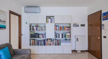 Two-room apartment of 52 m² in Bologna (40132)