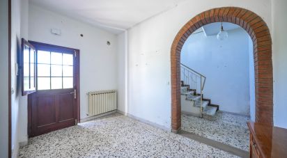 Casa indipendente 6 locali di 216 m² in Ostellato (44020)