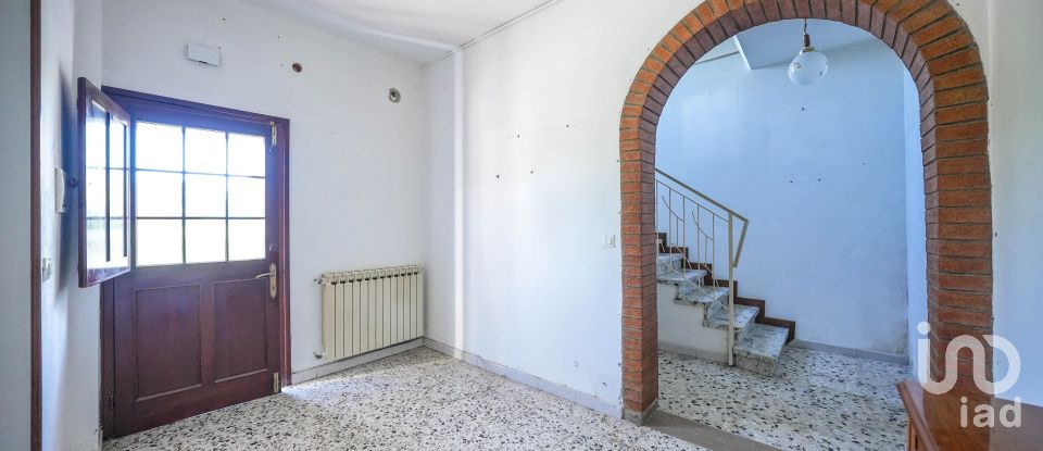 Town house 6 rooms of 216 m² in Ostellato (44020)