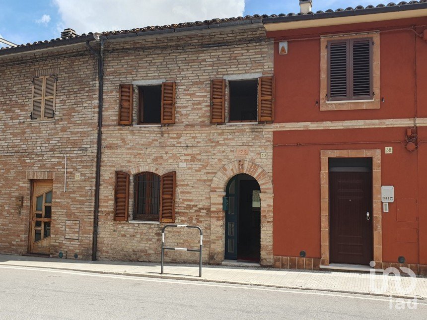 Casa di paese 5 locali di 133 m² in Recanati (62019)