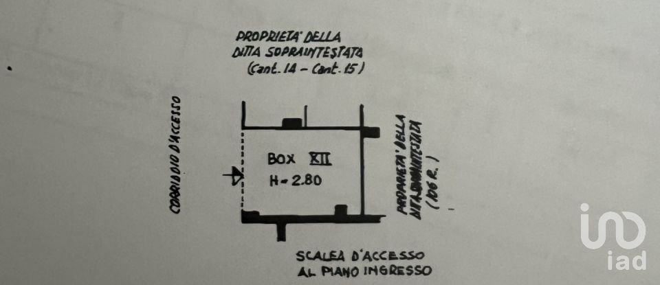 Posto auto/Box di 16 m² in Genova (16156)