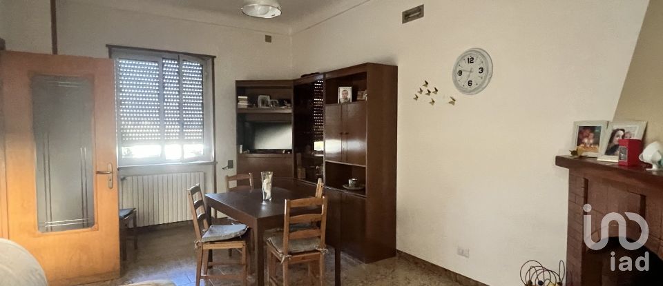 Town house 12 rooms of 280 m² in Cisternino (72014)