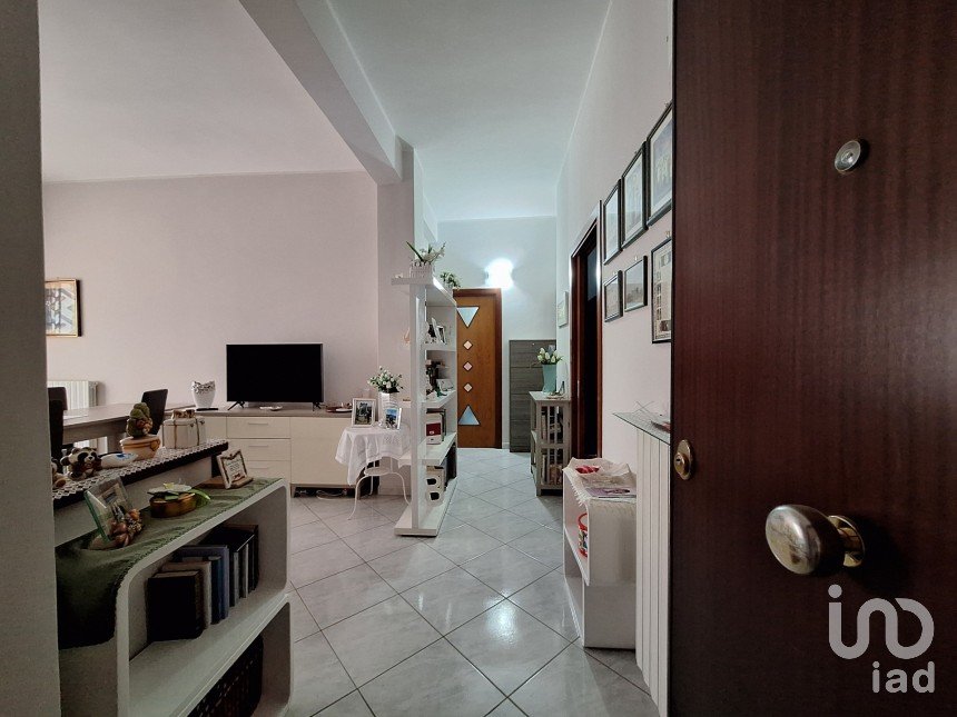 Three-room apartment of 79 m² in Salerno (84126)