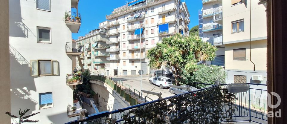 Three-room apartment of 79 m² in Salerno (84126)