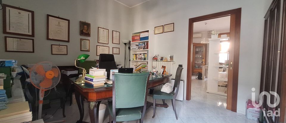 Three-room apartment of 79 m² in Salerno (84126)