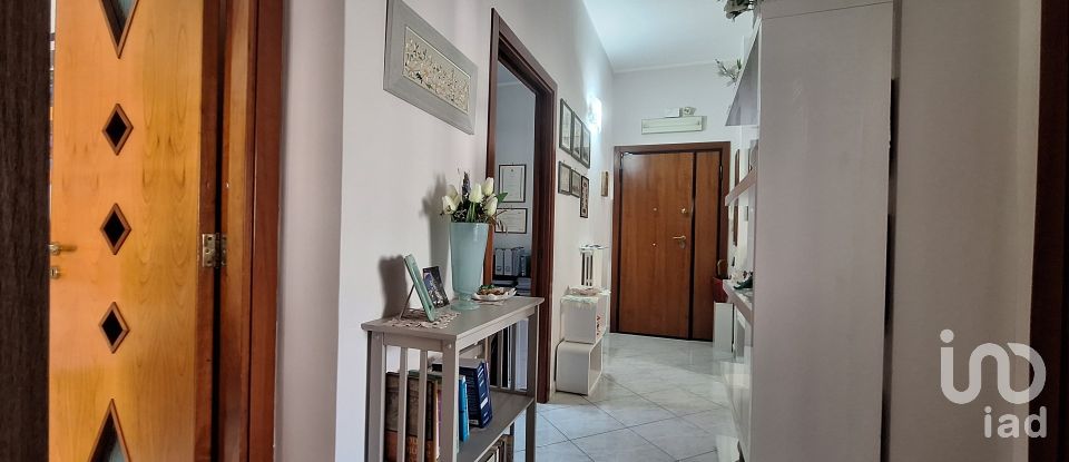 Three-room apartment of 79 m² in Salerno (84126)