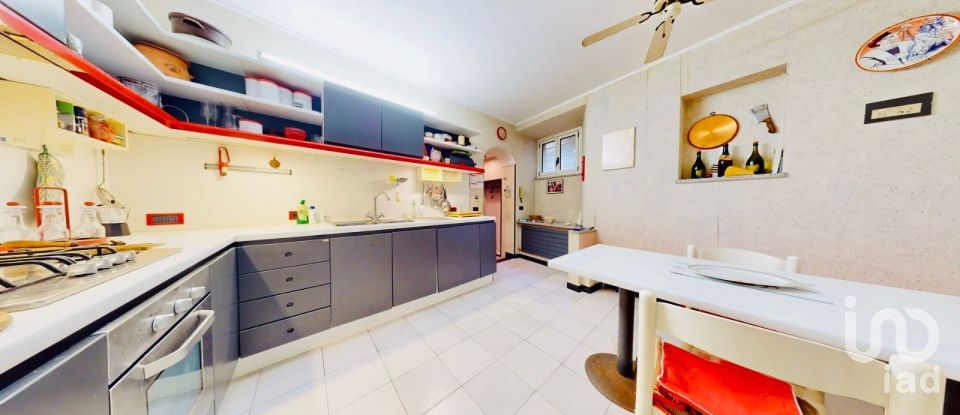 Appartamento 6 locali di 94 m² a Arenzano (16011)