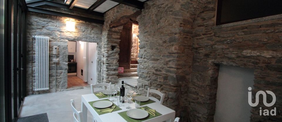 Town house 5 rooms of 149 m² in Oggebbio (28824)