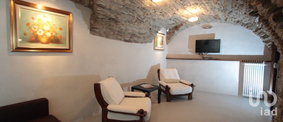 Town house 5 rooms of 149 m² in Oggebbio (28824)