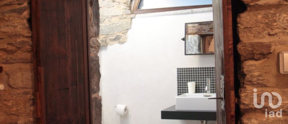 Town house 5 rooms of 149 m² in Oggebbio (28824)