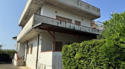 Casa 8 locali di 250 m² in Martinsicuro (64014)