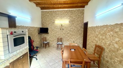 Casa 12 locali di 226 m² in Avola (96012)