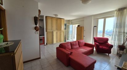 Apartment 0 rooms of 60 m² in Genova (16157)