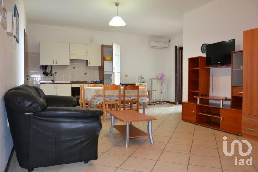 Apartment 5 rooms of 89 m² in Roseto degli Abruzzi (64026)