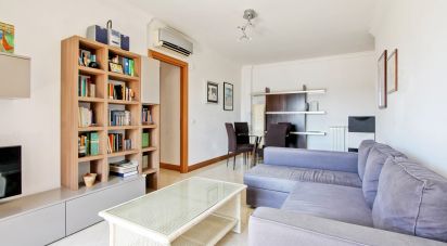 Two-room apartment of 62 m² in Roma (00139)