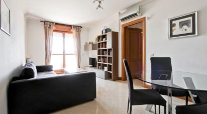 Two-room apartment of 62 m² in Roma (00139)