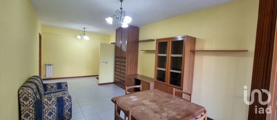 Appartamento 7 locali di 99 m² a Roma (00144)