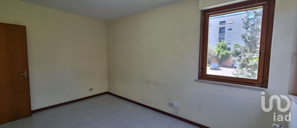 Appartamento 7 locali di 99 m² a Roma (00144)