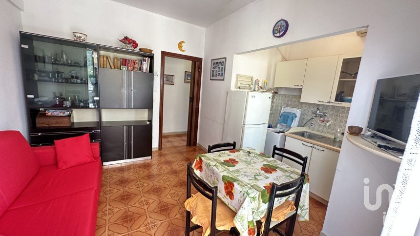 Two-room apartment of 45 m² in Pietra Ligure (17027)