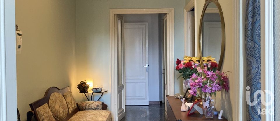 Apartment 6 rooms of 127 m² in Genova (16154)