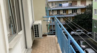 Apartment 7 rooms of 121 m² in Genova (16155)