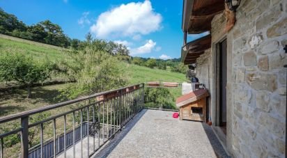 Casa indipendente 9 locali di 324 m² in Tizzano Val Parma (43028)