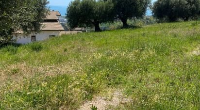 Land of 1,500 m² in Colonnella (64010)