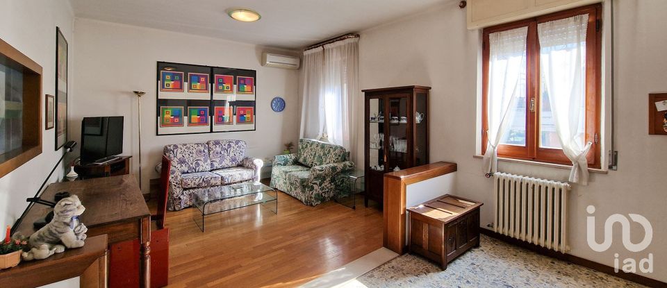 Apartment 5 rooms of 220 m² in Civitanova Marche (62012)