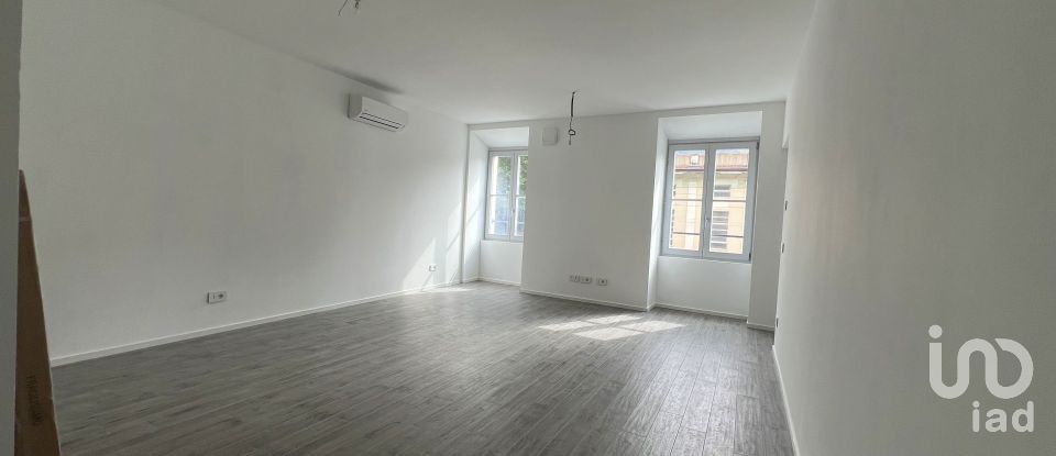 Workshop of 81 m² in Como (22100)