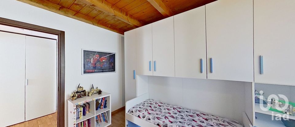 Loft 8 rooms of 153 m² in Mele (16010)