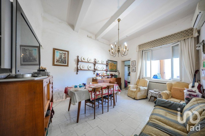 Casa 4 locali di 183 m² in Tresigallo (44039)