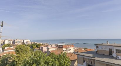 Apartment 5 rooms of 91 m² in Falconara Marittima (60015)