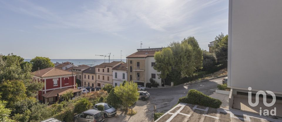 Appartamento 5 locali di 91 m² a Falconara Marittima (60015)