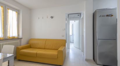 Three-room apartment of 54 m² in Falconara Marittima (60015)