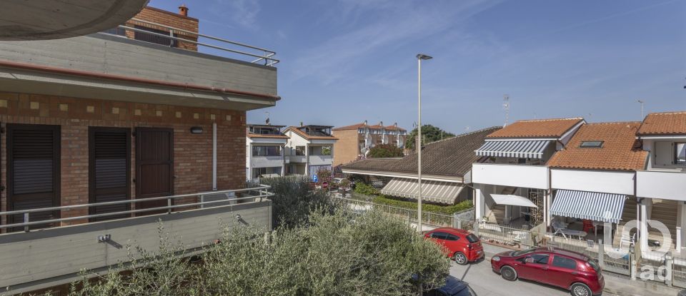 Three-room apartment of 54 m² in Falconara Marittima (60015)