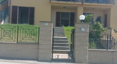 Appartamento 6 locali di 165 m² a Passignano sul Trasimeno (06065)