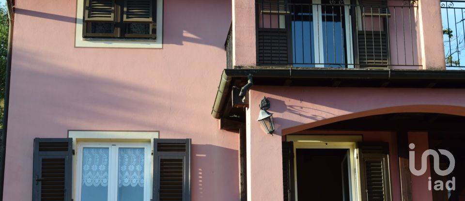 Town house 13 rooms of 200 m² in Mignanego (16018)