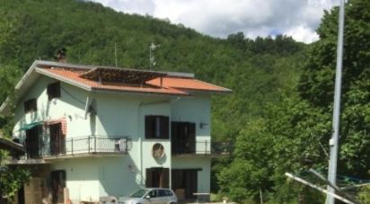 Casa 14 locali di 500 m² in Isola del Gran Sasso d'Italia (64045)