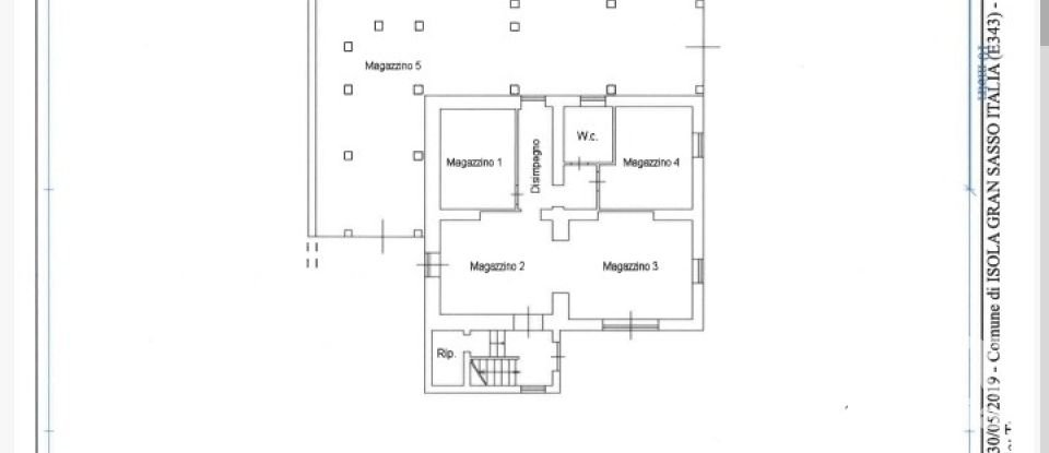 House 14 rooms of 500 m² in Isola del Gran Sasso d'Italia (64045)