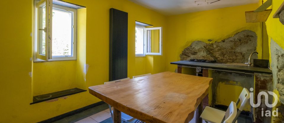 Apartment 5 rooms of 89 m² in Torriglia (16029)