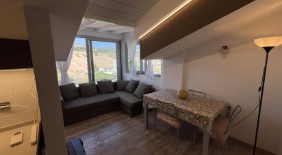 Loft 5 locali di 65 m² a Fermo (63900)