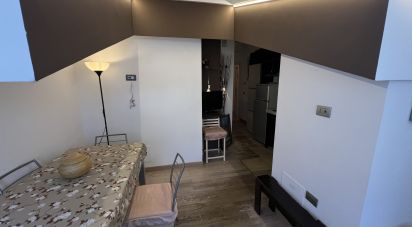 Loft 5 locali di 65 m² a Fermo (63900)