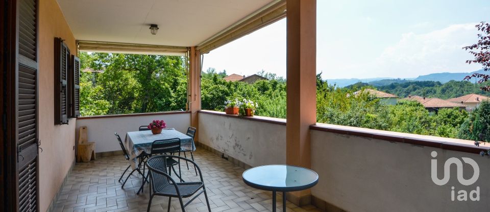 Casa indipendente 11 locali di 300 m² in Cengio (17056)