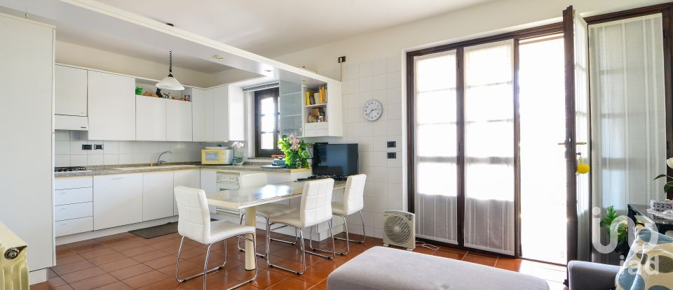 Casa indipendente 11 locali di 300 m² in Cengio (17056)